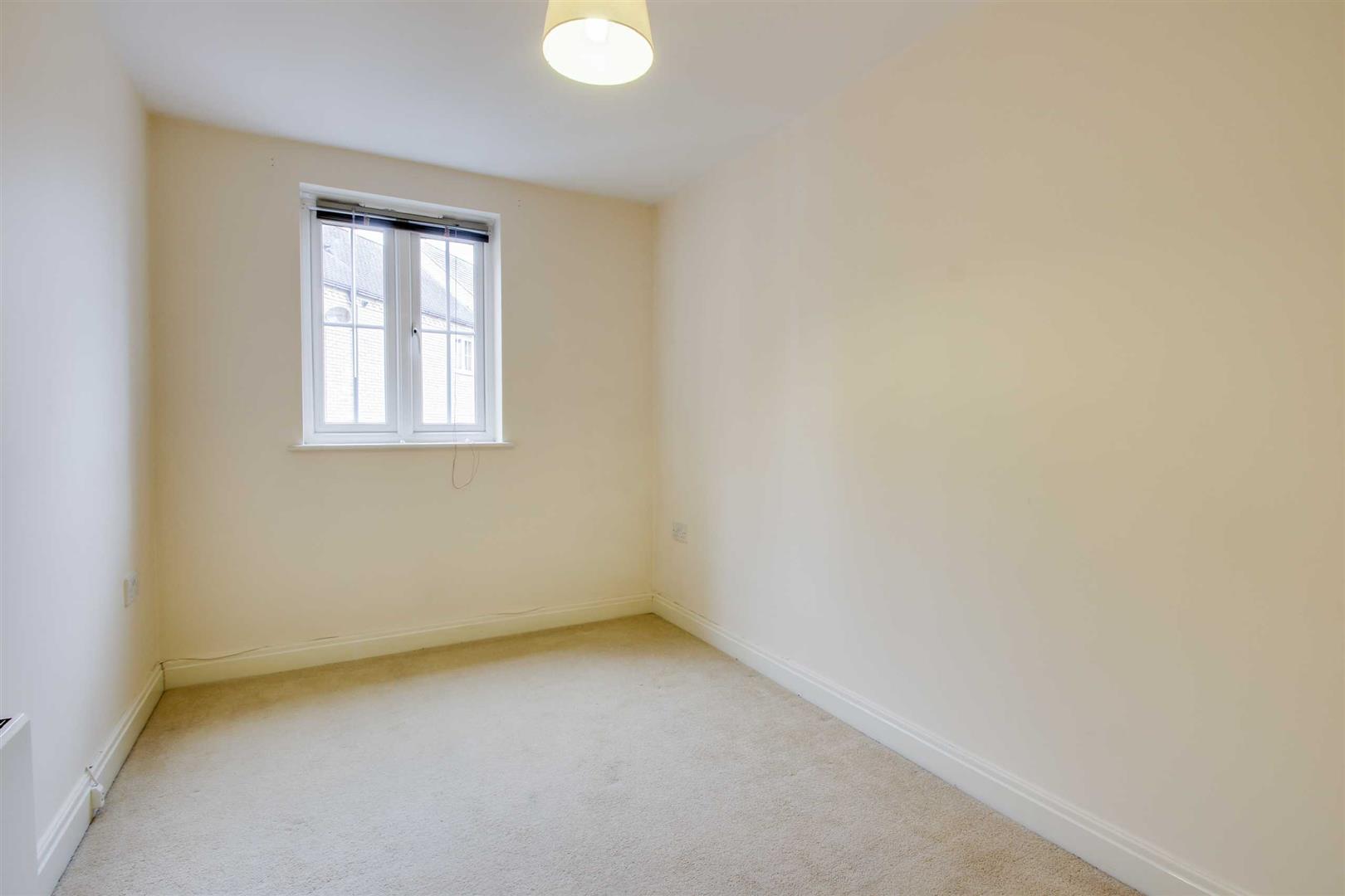 Harlow Crescent, Oxley Park, Milton Keynes